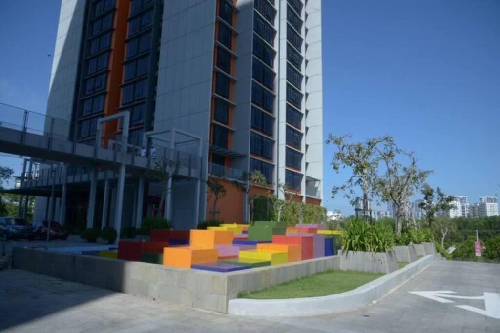 Apartment Ka1009- Cyberjaya-netflix-wifi-parking-swimming Pool View, 1003