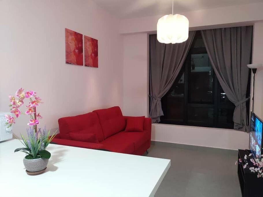 Ka1009- Cyberjaya-netflix-wifi-parking-swimming Pool View, 1003 Apartment Cyberjaya